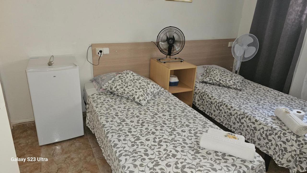 Hostal Sol Celeste Lloret de Mar Exterior foto